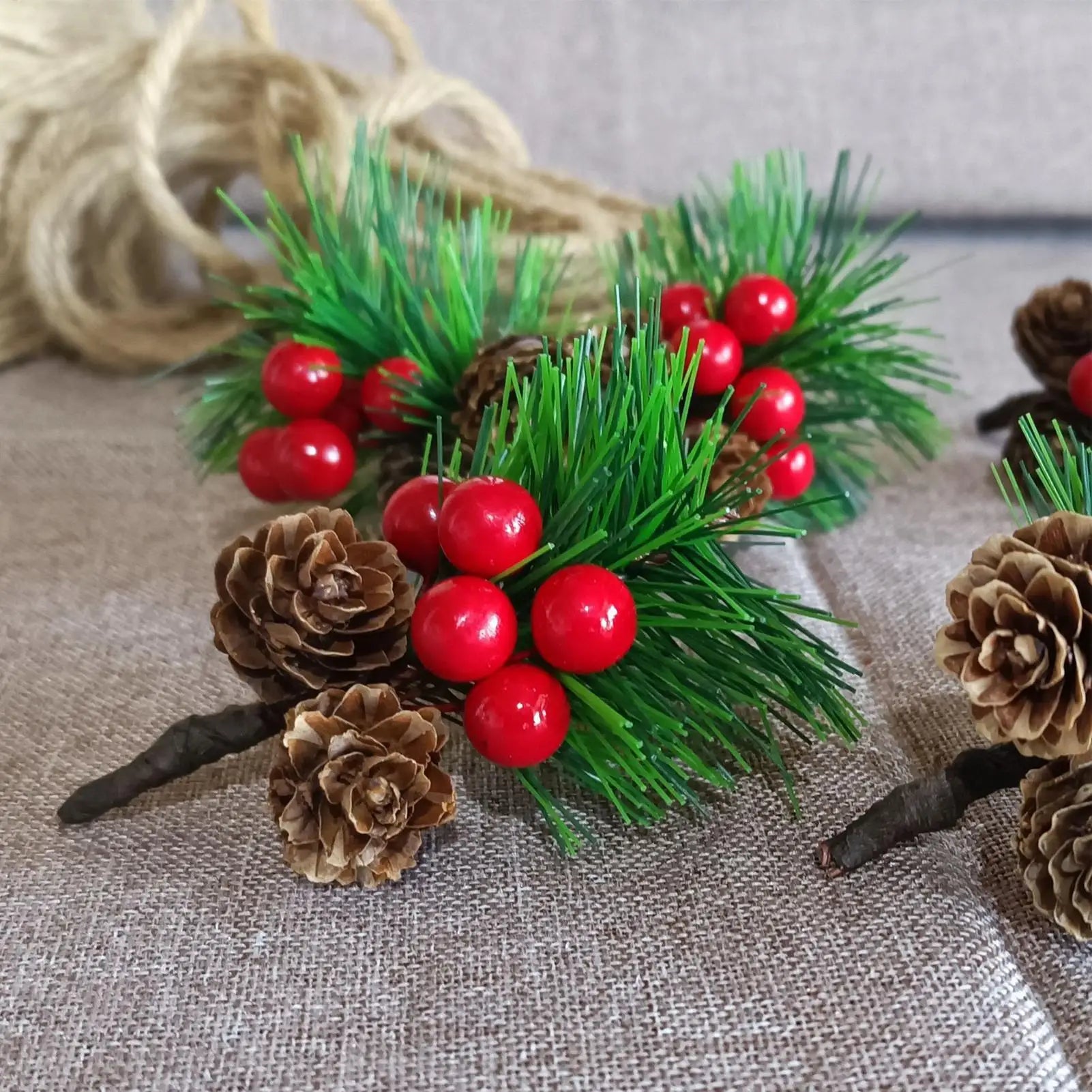 Christmas Decor Picks 10 Pieces Artificial Holiday Decoration Decorative Christmas Branches for Wedding Setup Greeting Cards